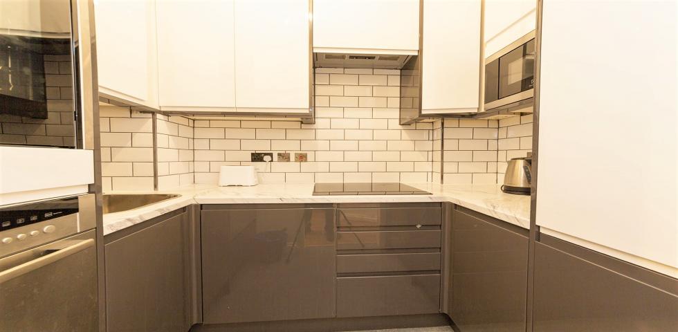 			LET, 2 Bedroom, 1 bath, 1 reception Flat			 Randolph Avenue, MAIDA VALE